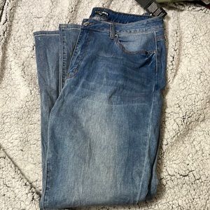Fashion nova skinny Jean
